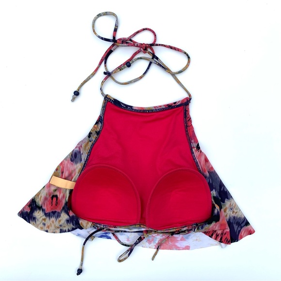 bond-eye Australia Blurred Bloom Halter Bikini Top - Picture 4 of 6